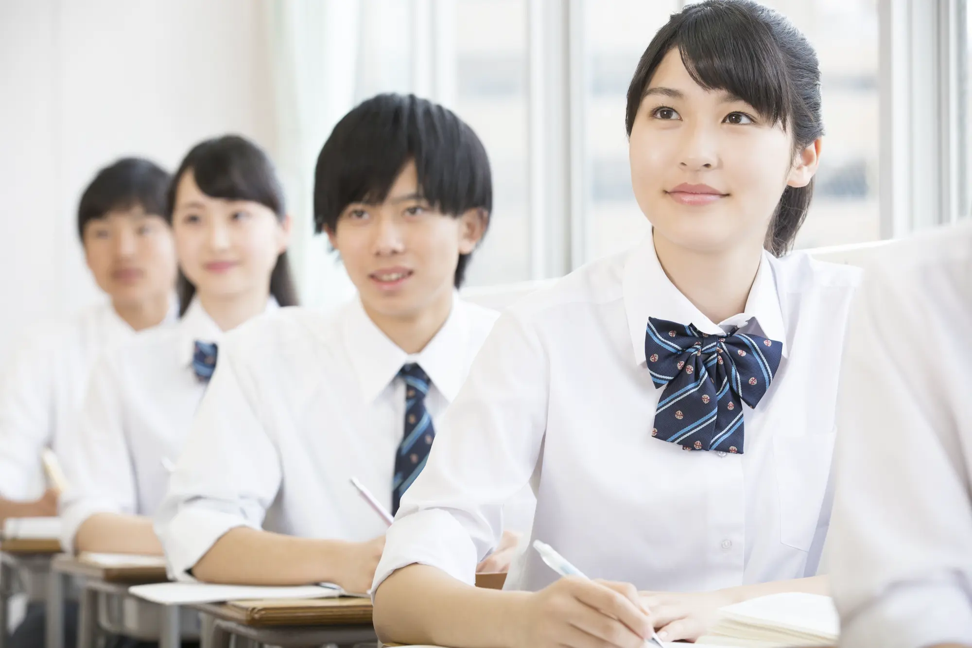 ニキビメディカルクリニックでは学割などのおトクな割引キャンペーンを実施中